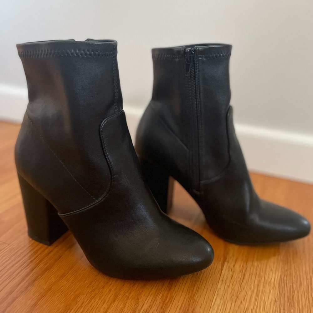 Size 8 massini heels black